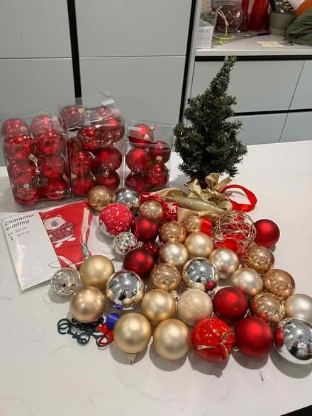Photo of free Xmas decorations (Victoria Park/Brookfield Rd E9) #1