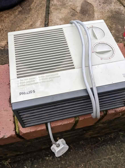 Photo of free Electric fan heater (Throop) #1