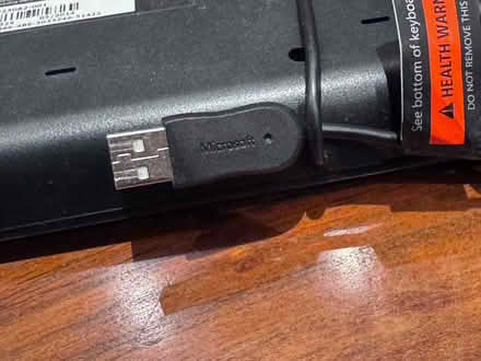 Photo of free Microsoft Wired and USB keyboard (KT3 New Malden) #2