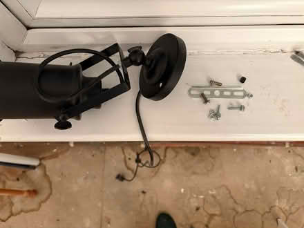 Photo of free Wall-mounted lamp (SE22) #4
