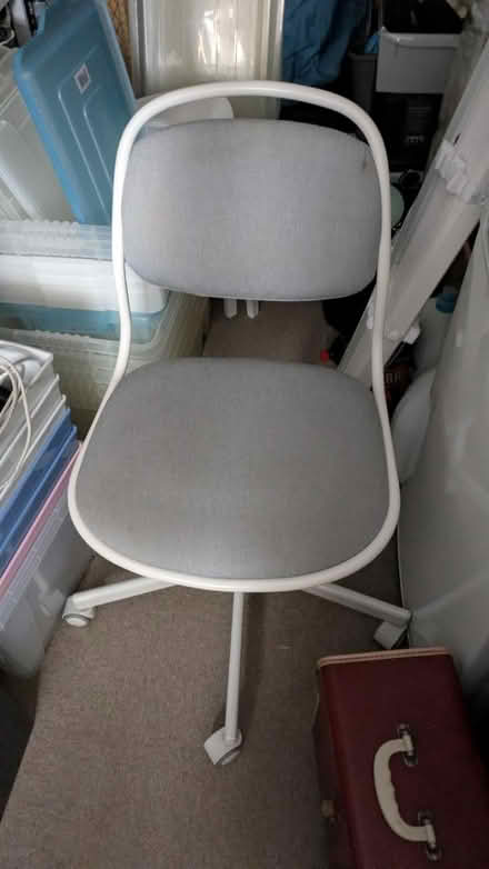 Photo of free Small Desk chair Child (Leagrave LU4) #1