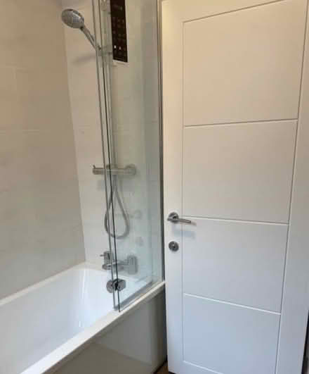 Photo of free Folding bath shower screen (Se6 2ha) #2