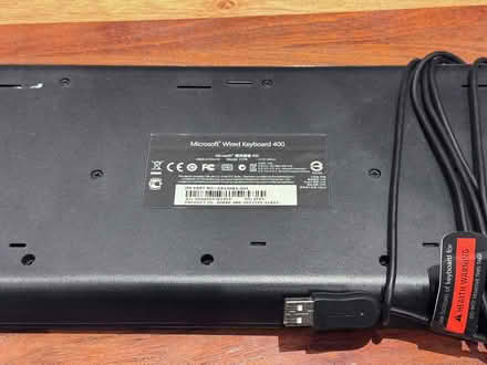 Photo of free Microsoft Wired and USB keyboard (KT3 New Malden) #3
