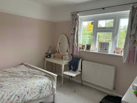 Photo of free Curtains - bed lamp/ lamp shade (KT7 Thames Ditton) #1