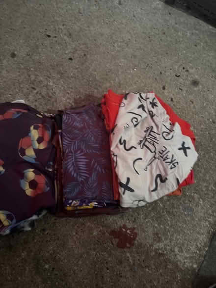 Photo of free Tops (DA11) #1