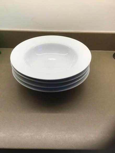 Photo of free 4 white pasta/soup bowls (Alderley Edge SK9) #1