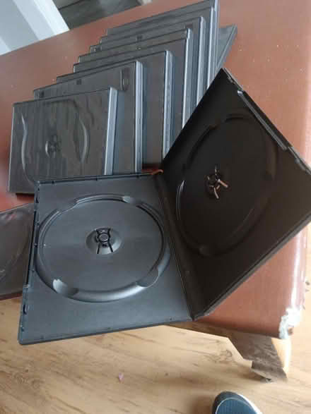 Photo of free CD Cases (MK42) #2