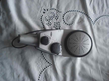 Photo of free Shower radio fm/am battery operated (Barming ME16) #1
