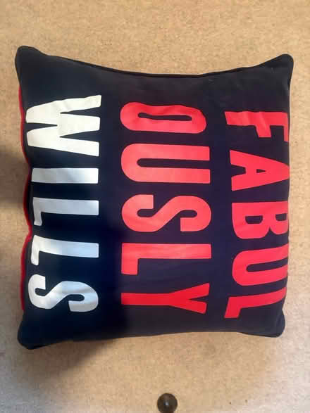 Photo of free Jack wills pillow (Hp6 6bt) #1