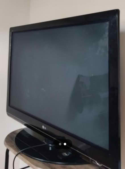 Photo of free 50 inch Television (Luton) #2