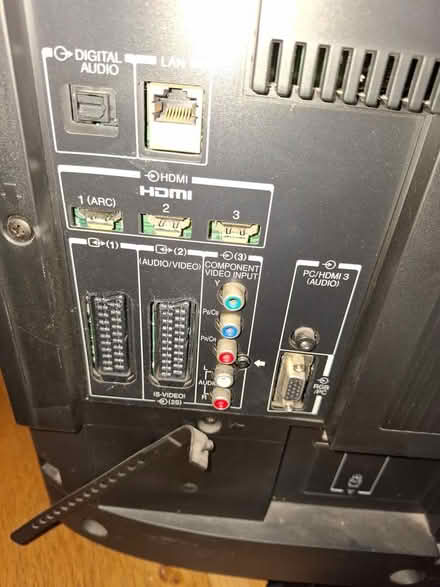 Photo of free Toshiba Regza 40 inch television (Bramfield) #3