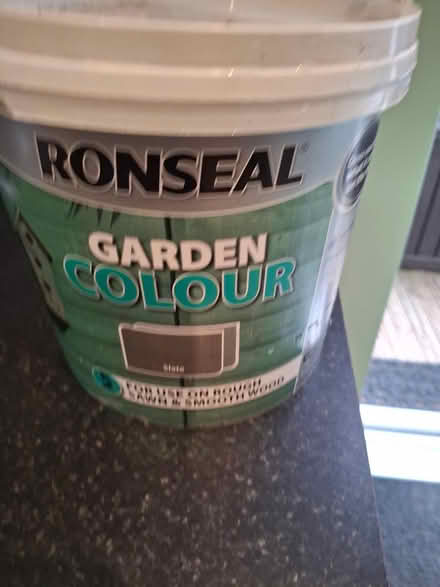 Photo of free garden paint (cr04df) #1