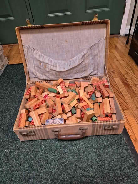 Photo of free Old suitcase w/wood building blocks (SE Torrance 90501) #2