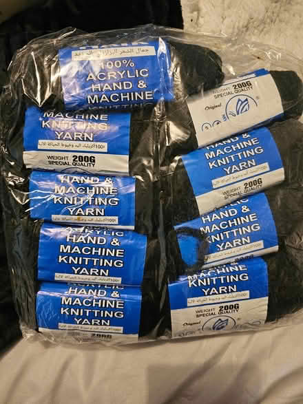 Photo of free Brazilian synthetic hair (Ilford, IG1) #2