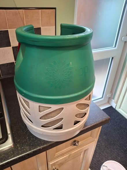 Photo of free gas bottle & burner (cr04df) #3