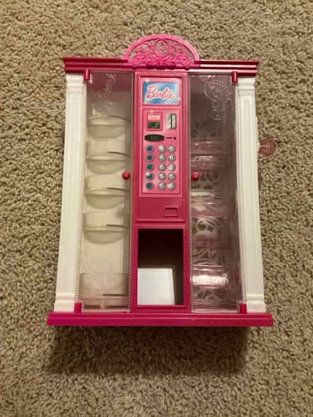Photo of free Barbie Convertible and Closet (Spring) #3