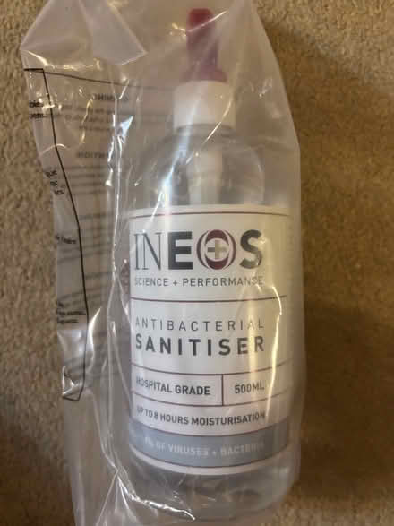 Photo of free Moisturising, antibacterial hand sanitiser 500ml (Puckeridge SG11) #1