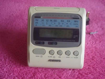 Photo of free AIWA clock radio, vntg working (Barming ME16) #1