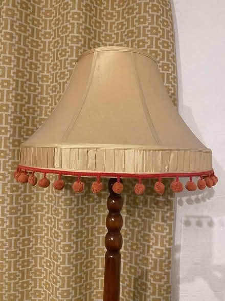 Photo of free Silk Lampshade With Bobble Fringing (CT11) #1