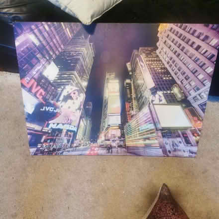 Photo of free 2 large wall plaques new York scenes (Morecambe LA4) #1