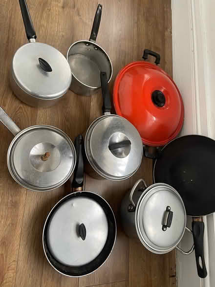 Photo of free pans and pot (Bushey) #1