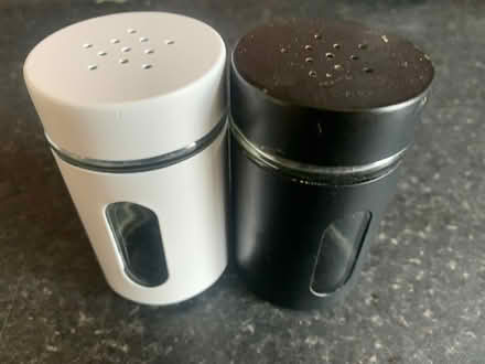 Photo of free Salt and Pepper Shakers (Kingston Upon Thames KT1) #1