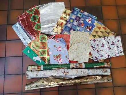 Photo of free Christmas gift bags and wrapping (Cherry Orchard) #2