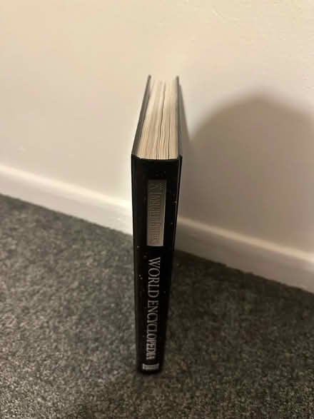 Photo of free World Encyclopaedia (Hemel Hempstead HP3) #2