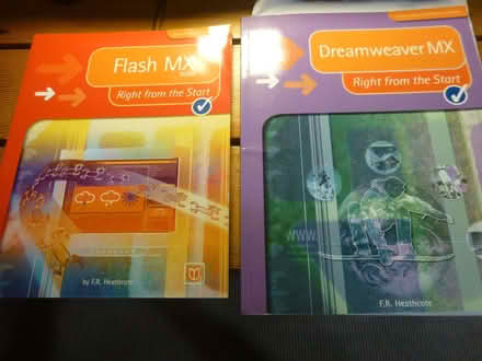 Photo of free Macromedia Flash & Dreamweaver Studio manuals (Datchet SL3) #2