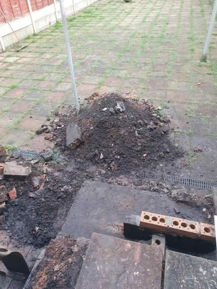 Photo of Empty building bags/sacks (Sandwell DY4) #1