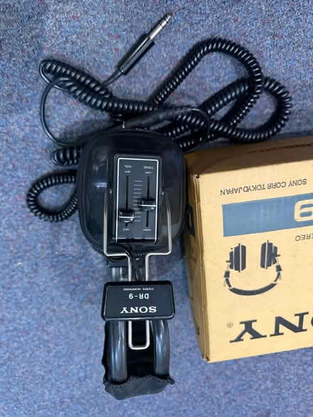 Photo of free Sony DR-9 Headphones (The Hockering GU22) #2
