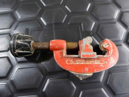 Photo of free Pipe cutter (Nailsworth) #1