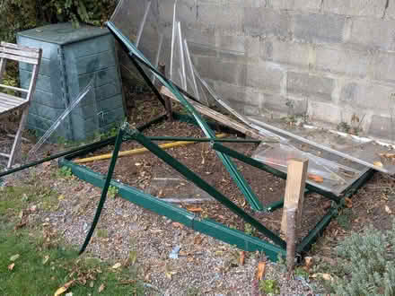 Photo of free Palram Hybrid 6 X 4 greenhouse (AB24) #2