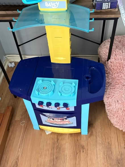 Photo of free Bluey kitchen (Newton Aycliffe DL5) #1