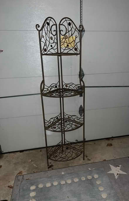 Photo of free Decorative stand (Middletown) #1