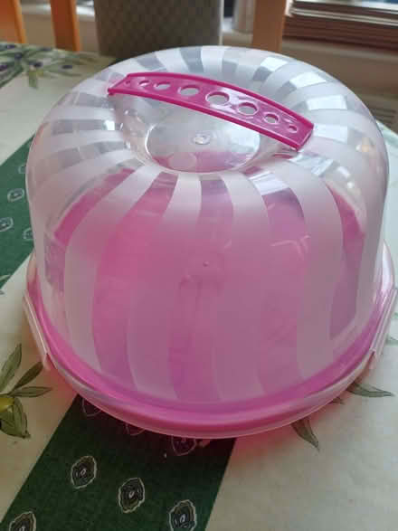 Photo of free Cake Carrier and cover... (Cherwell Heights OX16) #1