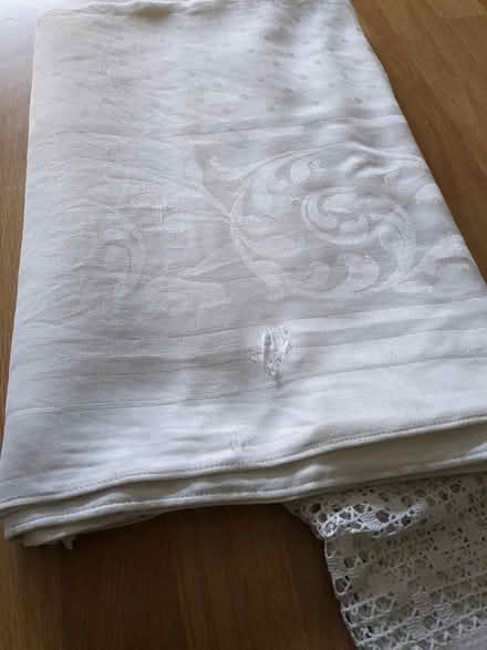 Photo of free 3 large vintage table cloths (Ickleford) #2