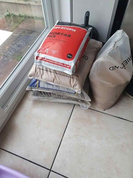 Photo of Empty building bags/sacks (Sandwell DY4) #2