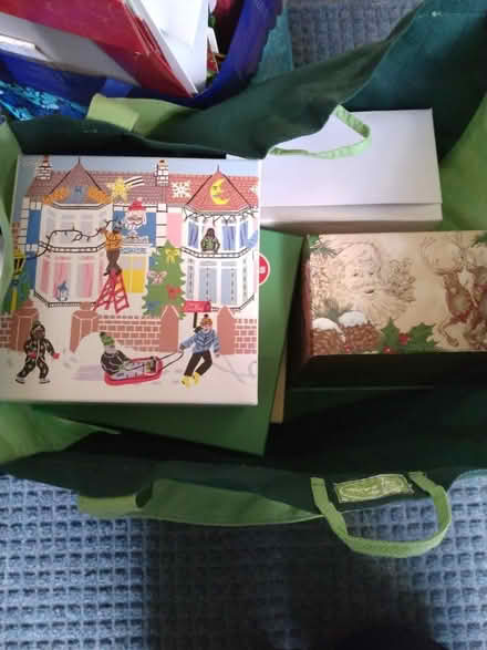 Photo of free Holiday gift boxes and bags (Hill East DC) #2