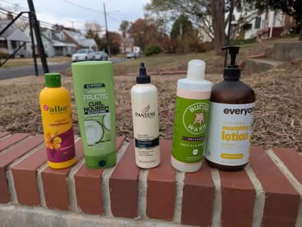 Photo of free Used toiletries (Hyattsville) #1