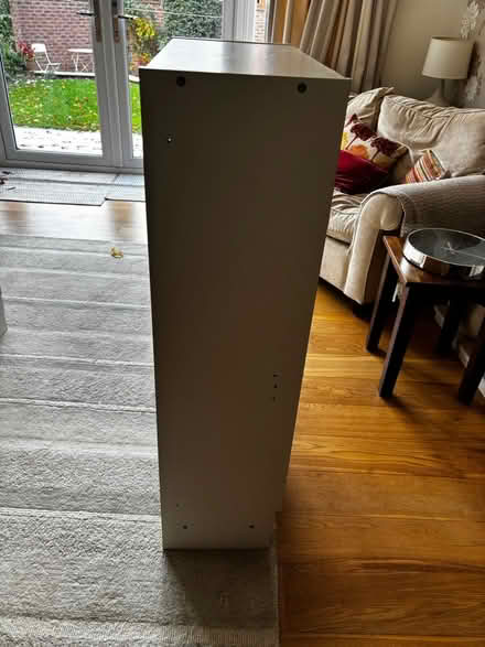 Photo of free White bookcase with 3 shelves (Hinchley Wood KT10) #3