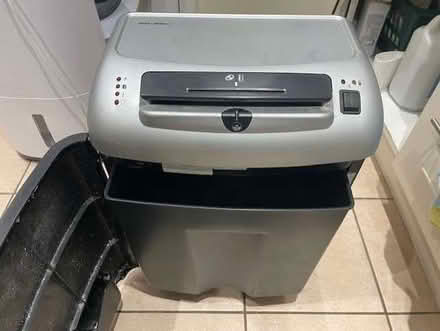 Photo of free fellowes sb-85c paper shredder (Eastbourne BN21) #3