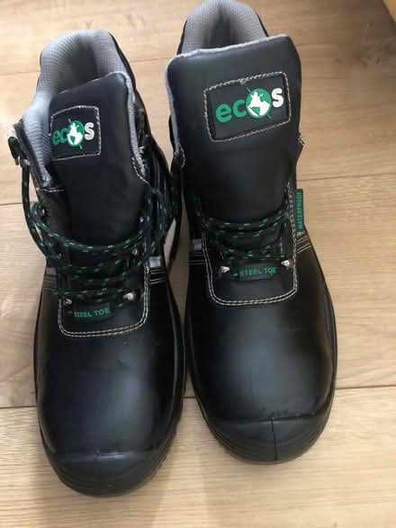 Photo of free Size 8 steel capped boots (Abingdon OX14) #1
