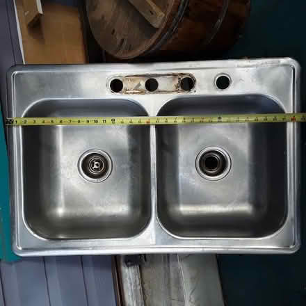Photo of free kitchen sink (Ballard) #2