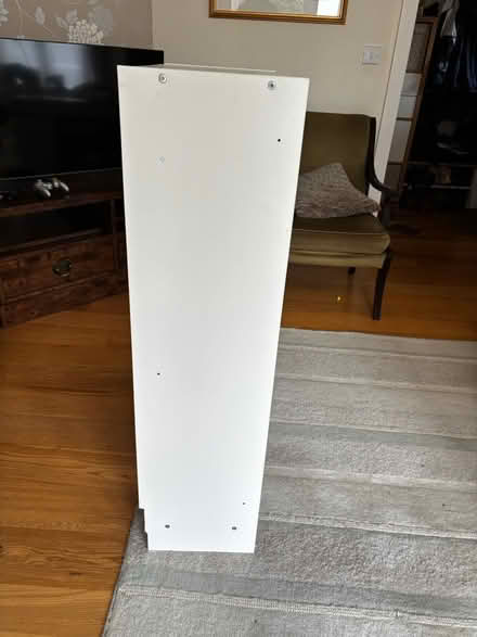 Photo of free White bookcase with 3 shelves (Hinchley Wood KT10) #2