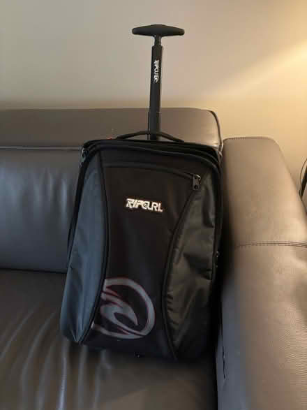 Photo of free Carry on case with rollers (Alta Vista area) #1