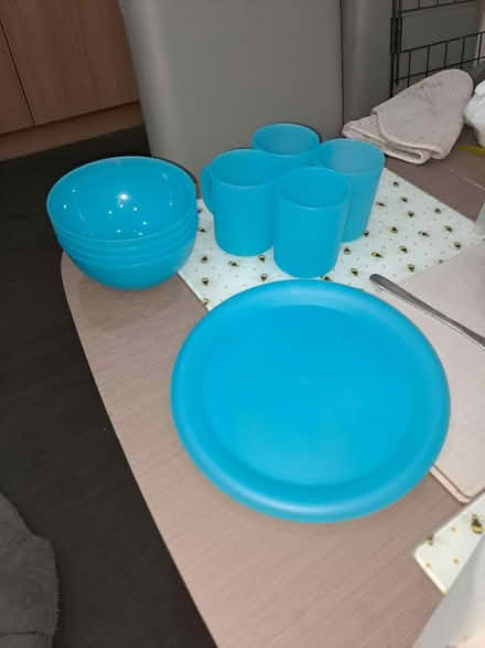 Photo of free 4 plates 4 bowls, 4 glasses (SK15 stalybridge) #2