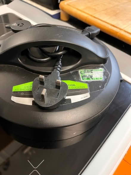 Photo of free crioc pot (LU2) #1