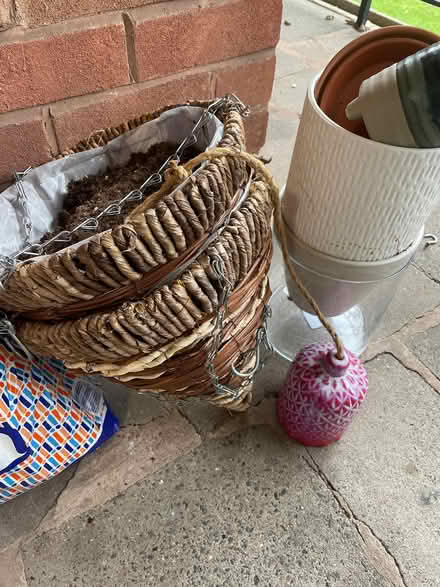 Photo of free Ceramic plant pots and two hanging baskets (Chilwell NG9) #1