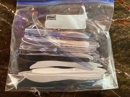 Photo of free Plastic knives (Downtown Frederick) #1